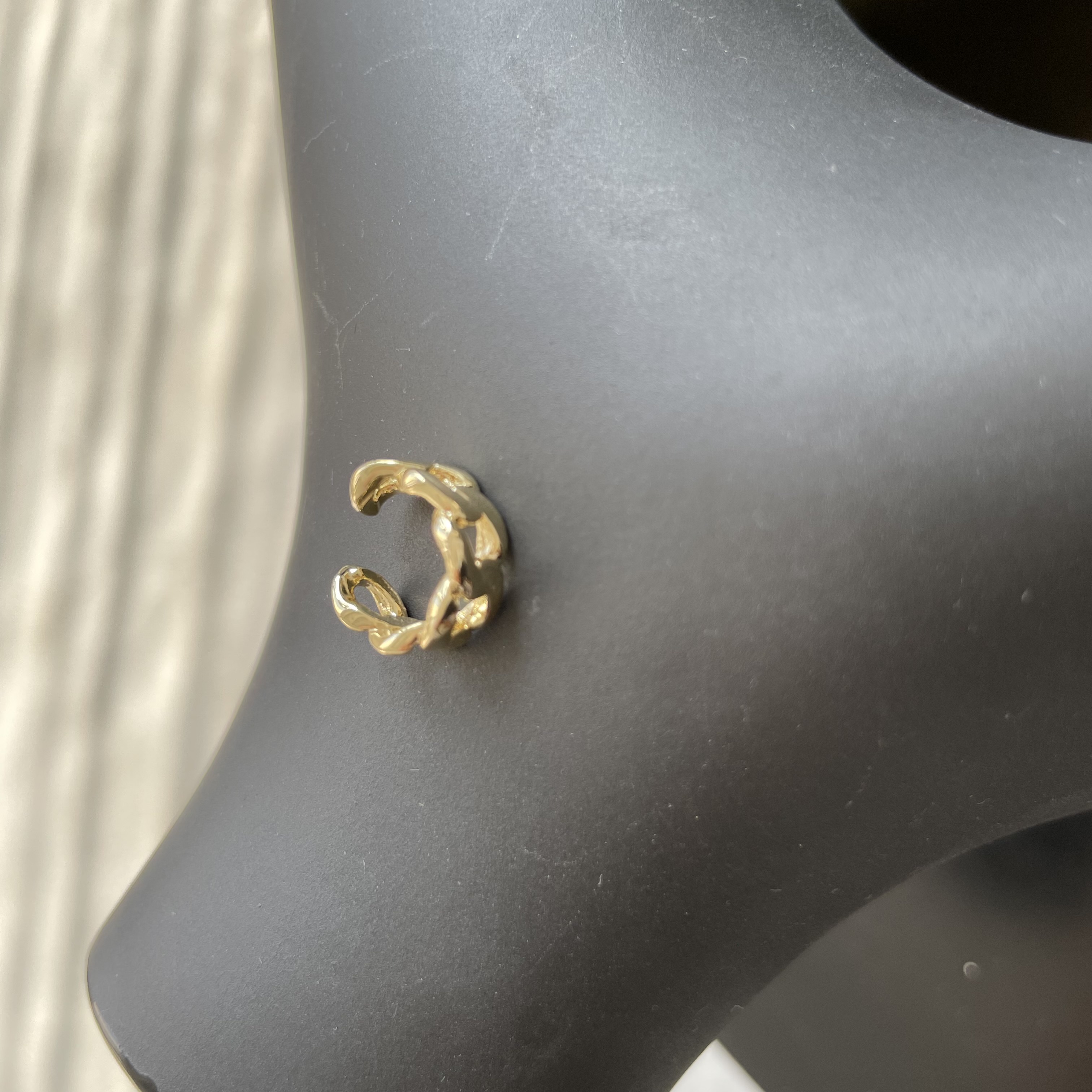 картинка Серьга кафф "Золотая коса"