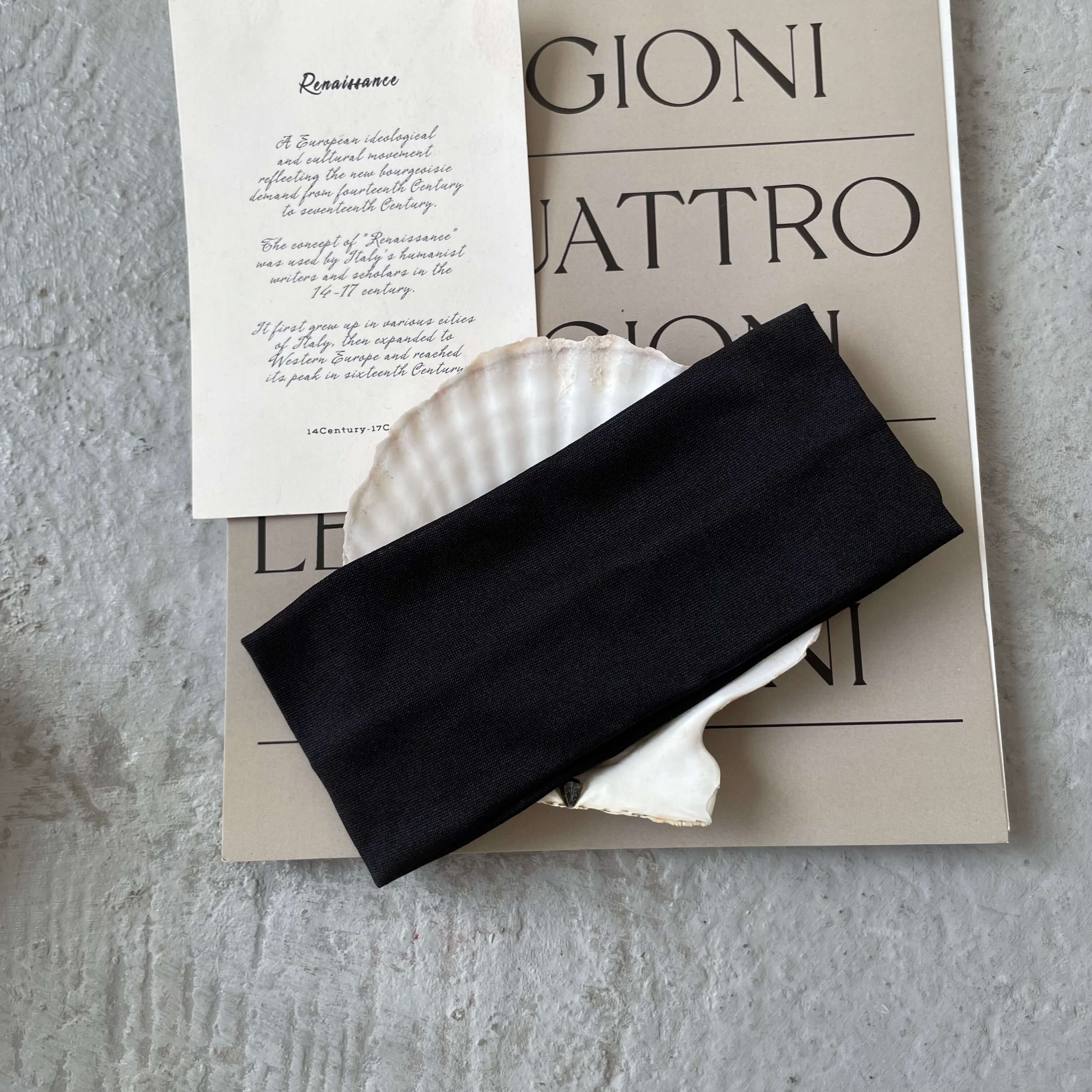 картинка Повязка черная на голову