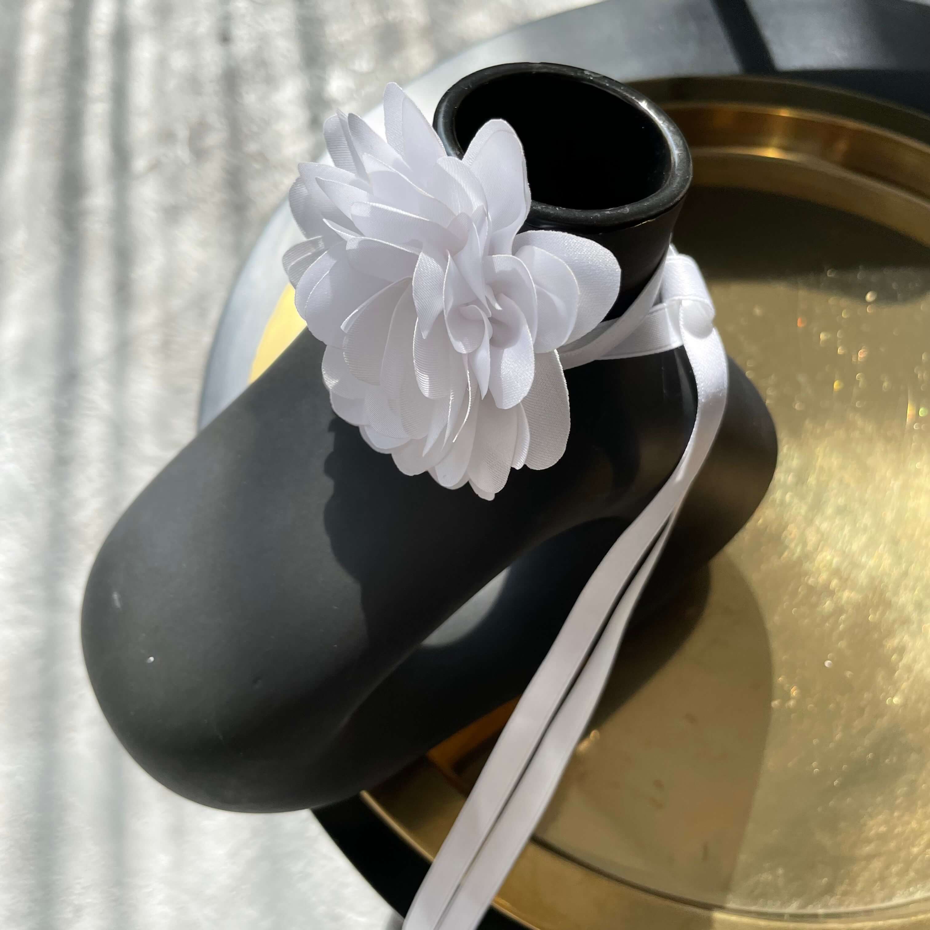 картинка Чокер "White flower"