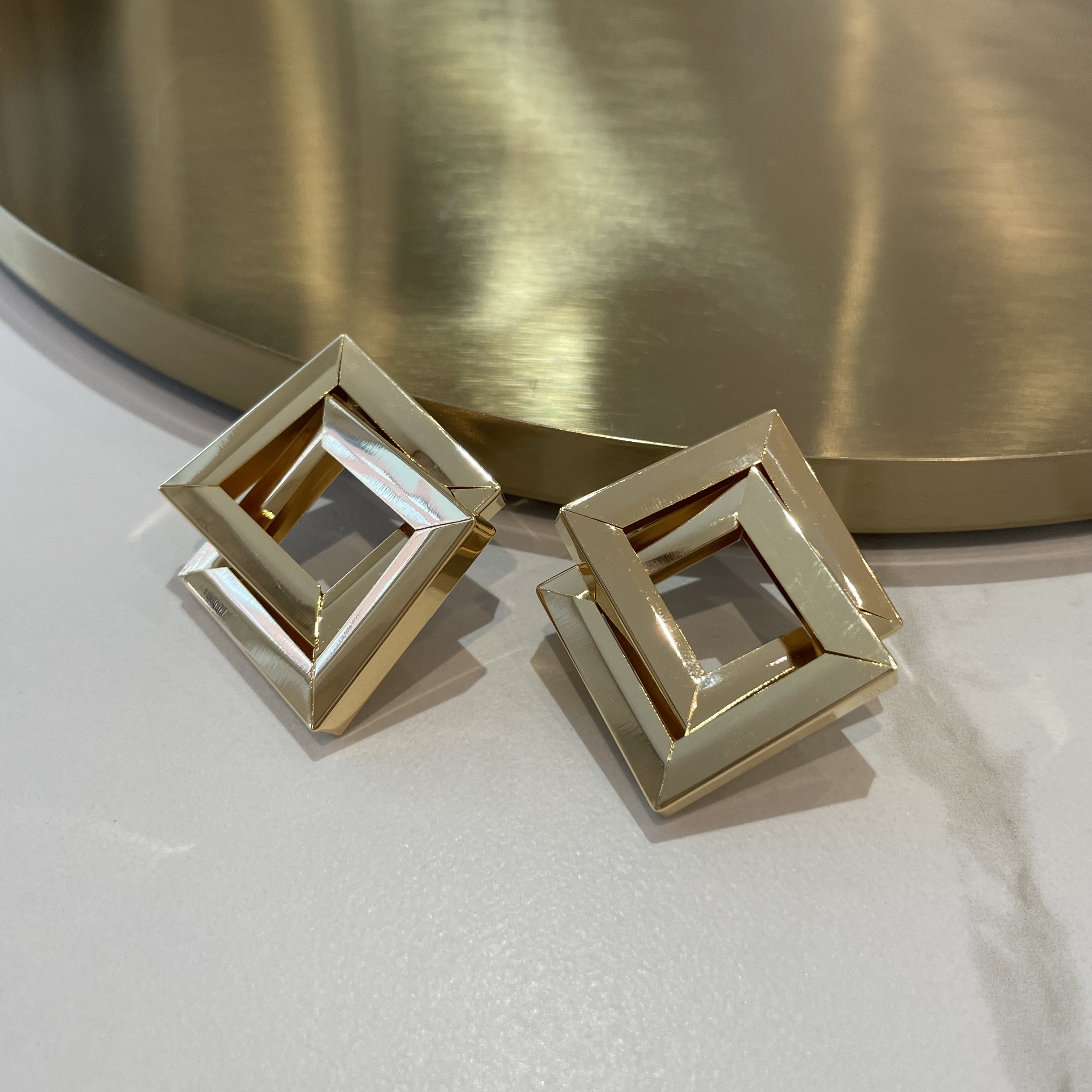 картинка Серьги "Робмы и квадраты золото"