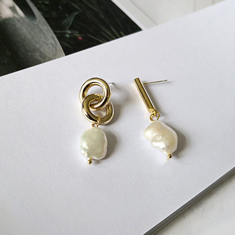 картинка Асимметричные серьги  "Лика"