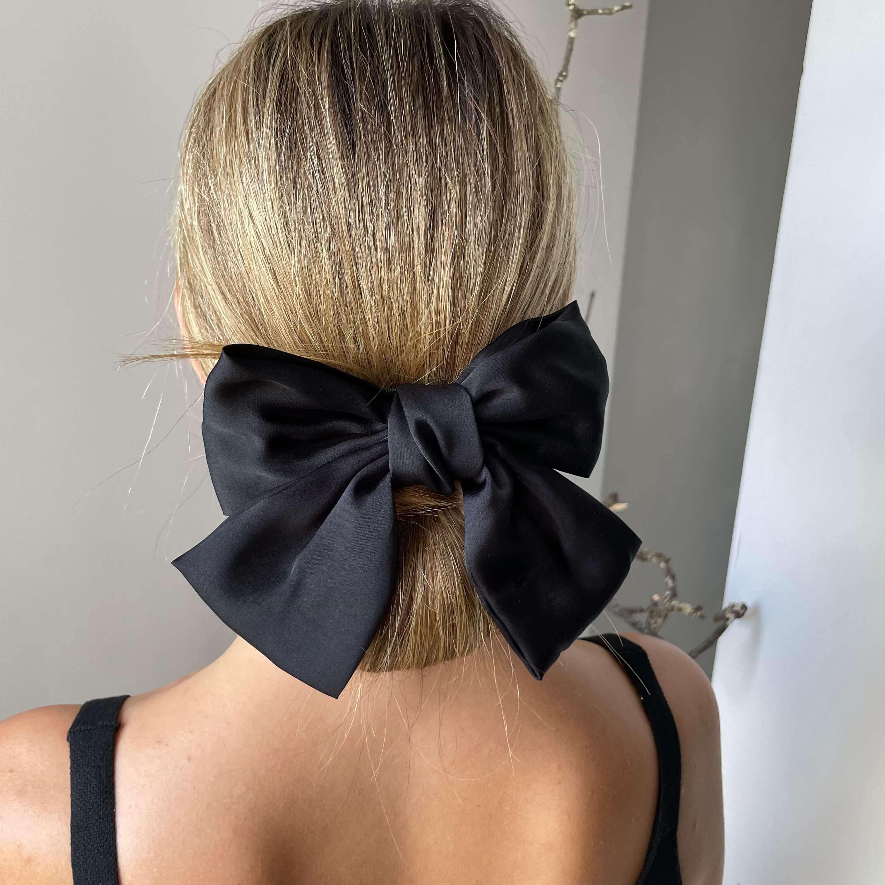 картинка Бант черный