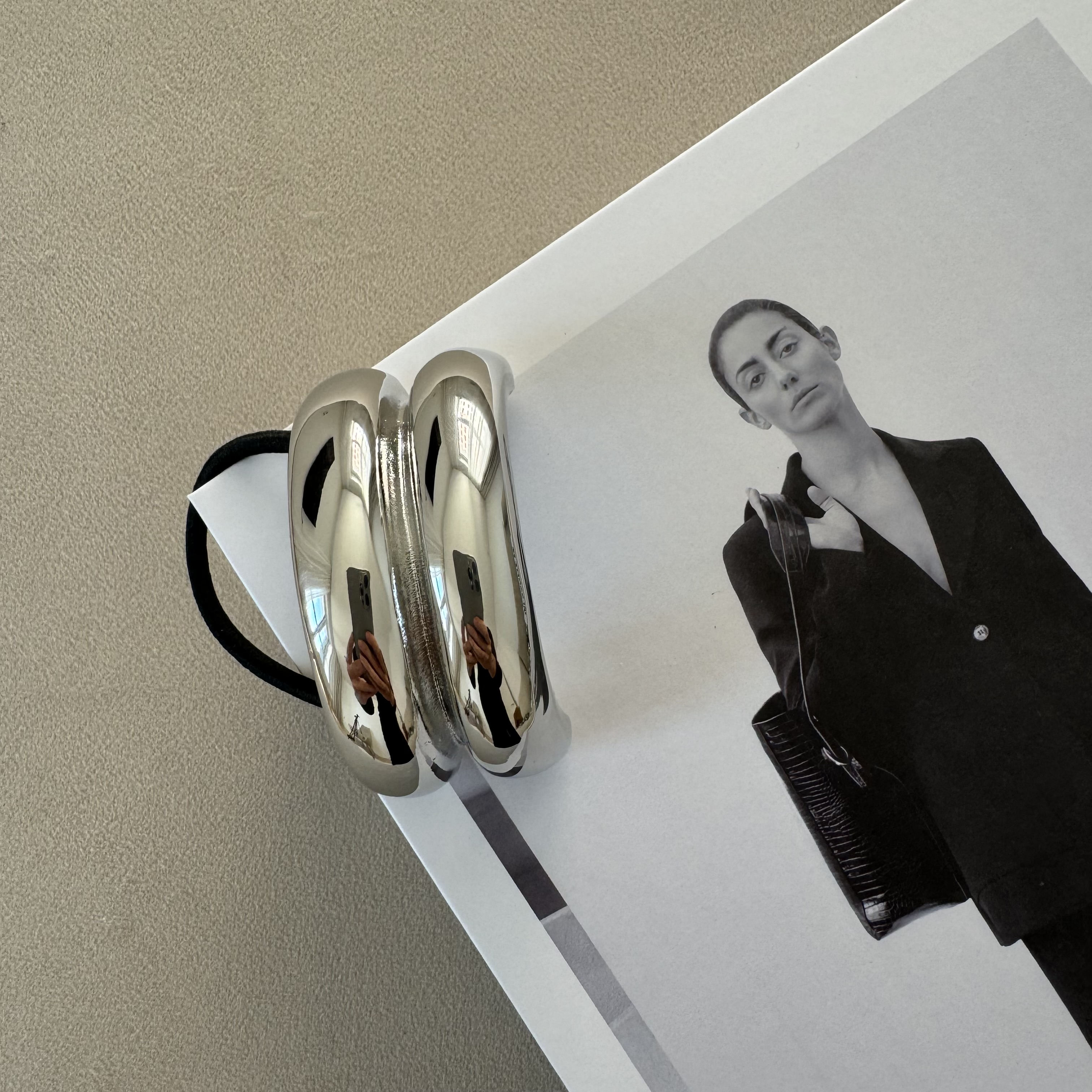 картинка Резинка для волос "Silver rainbow"