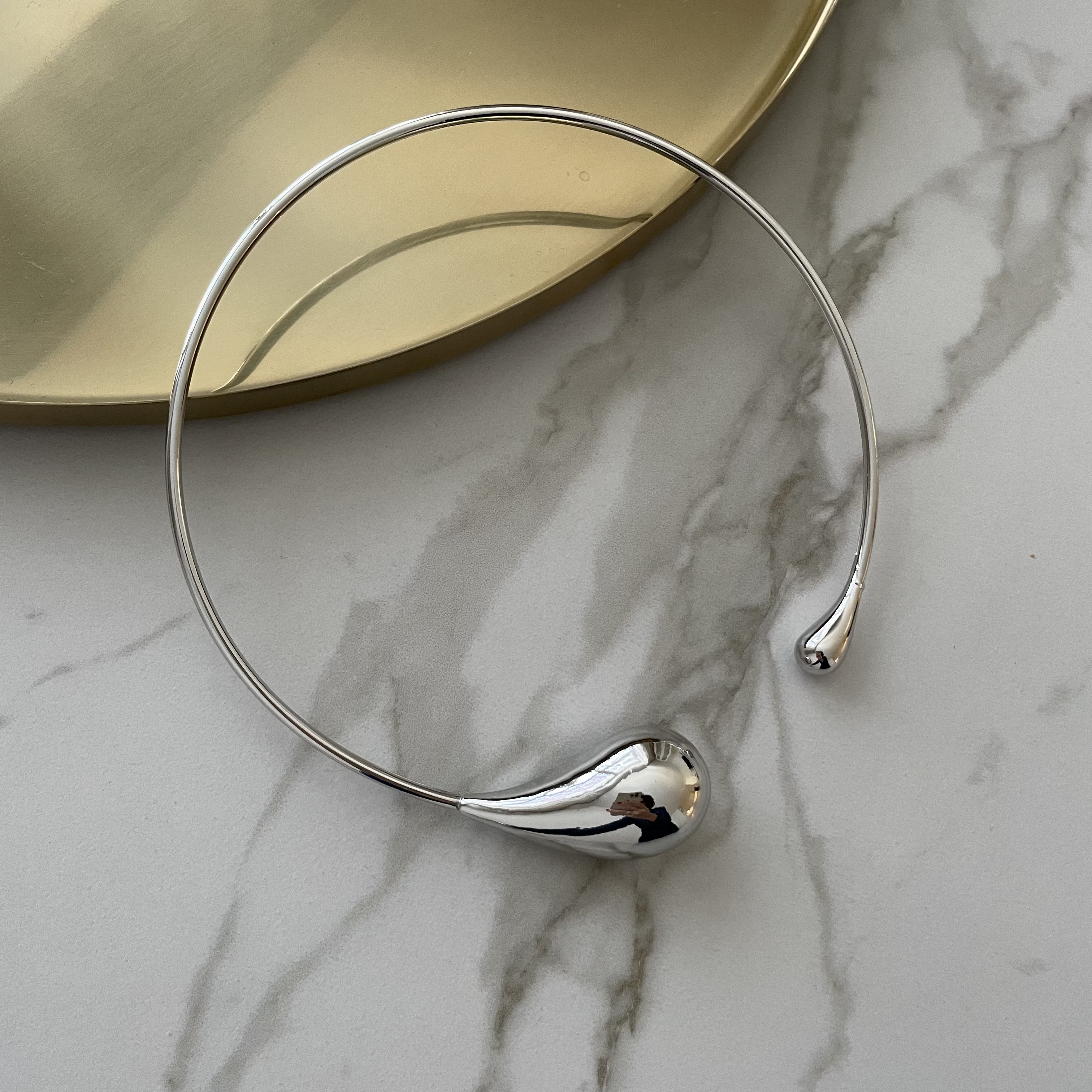 картинка Чокер "Серебряные капли"