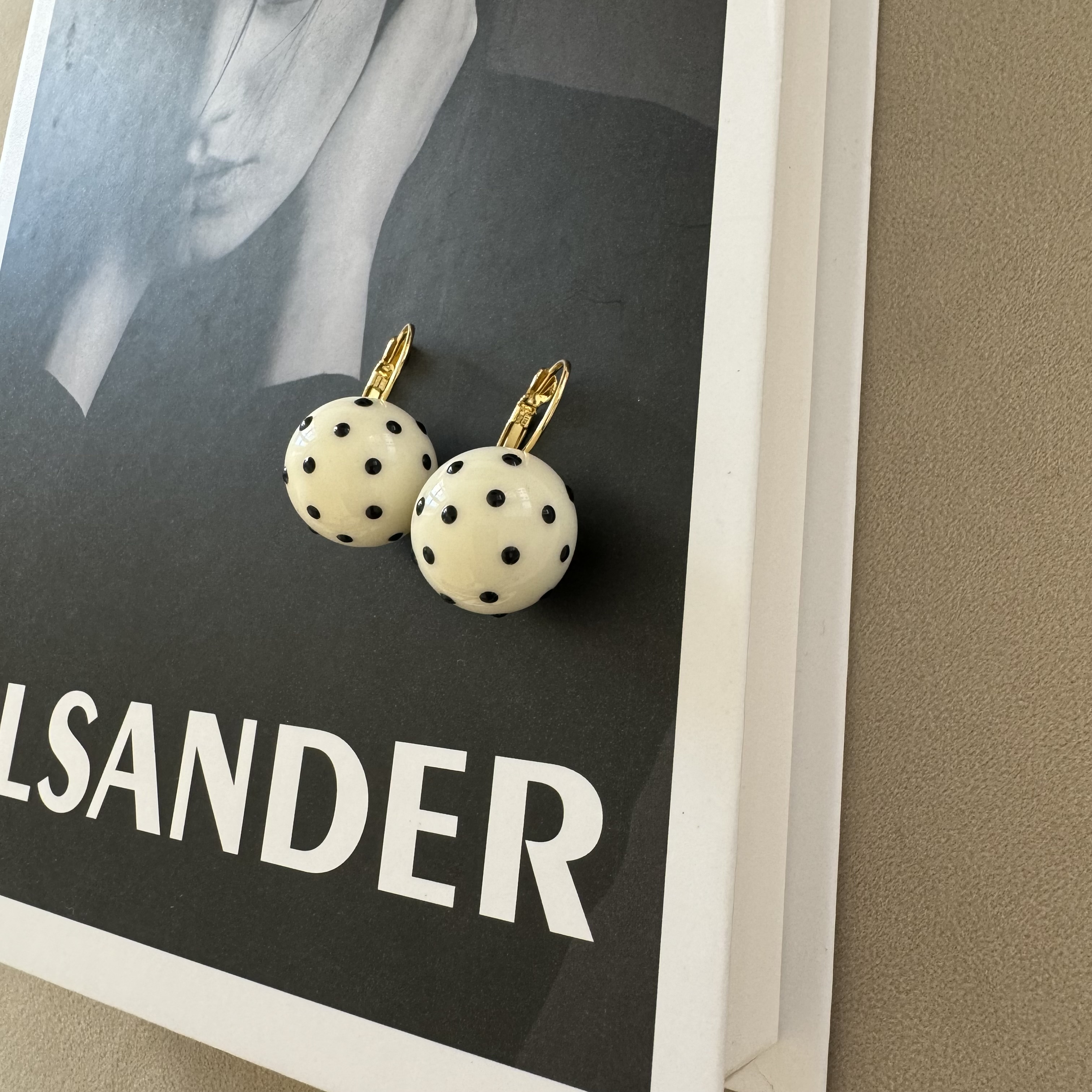 картинка Серьги "Polka dot white"