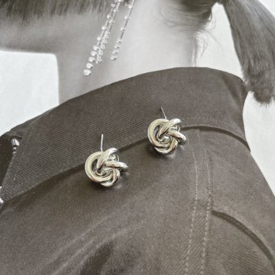 картинка Серьги "Silver knot"