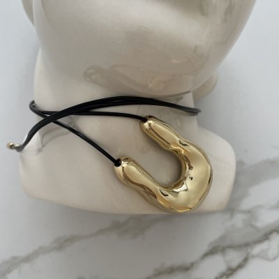 картинка Кулон на длинном шнурке "Gold zigzag"