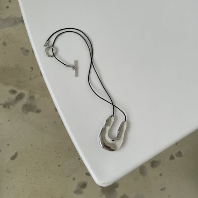 картинка Кулон на шнурке "Silver zigzag"