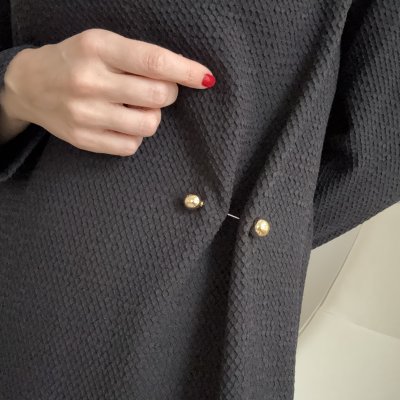 картинка Брошь-булавка "Золотой горошек"