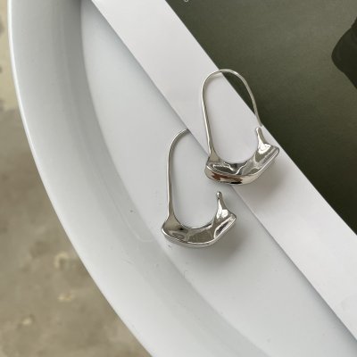 картинка Серьги "Silver Charlotte""