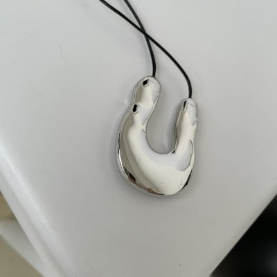 картинка Кулон на шнурке "Silver zigzag"