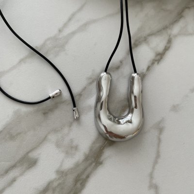 картинка Кулон на длинном шнурке "Silver zigzag"